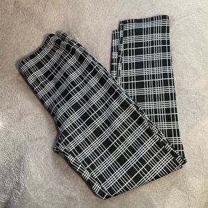 Forever21 Black & White Checkered/Plaid Pants Trousers size Large